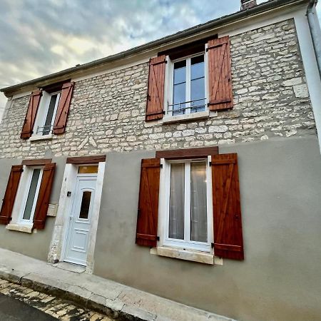 Les Deux L Du Vignoble Apartment Chablis Exterior photo